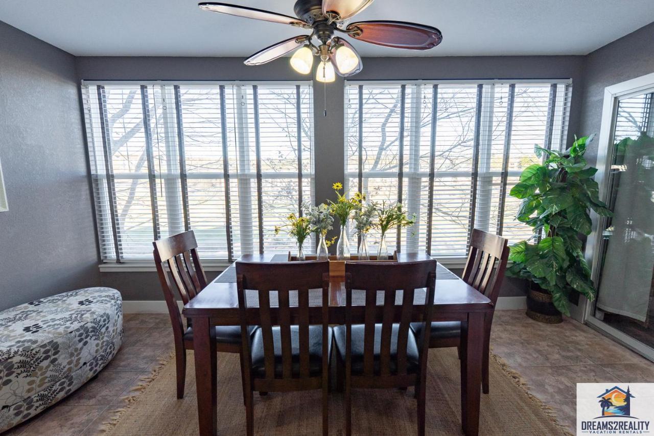 Hébergement de vacances 2br Walk-in - Near The 76 Strip - Pool - Free Tickets Included - Cla-8